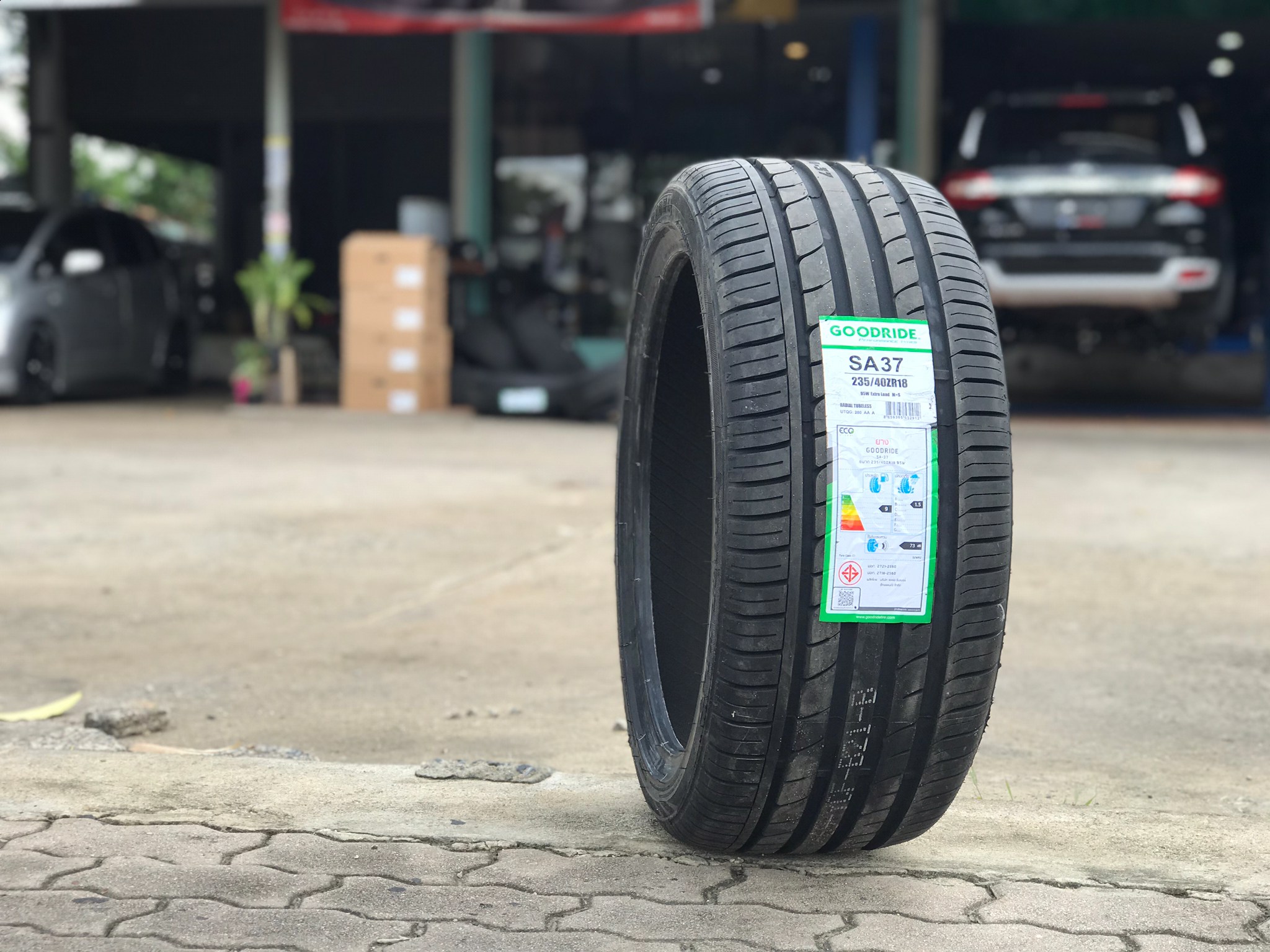 GOODRIDE SA37 235/40-18 ปี21