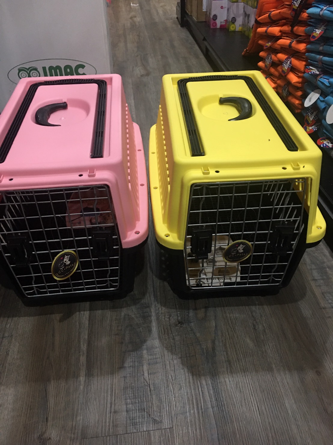 กล่องเดินทางใส่สัตว์เลี้ยง ล้อลาก 360 องศา