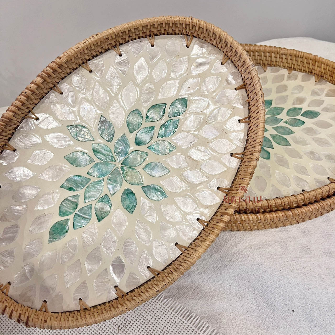 ถาดหวายแต่งโมเสก ถาดสปา ถาดใส่อาหาร ทรงรี พร็อพถ่ายรูป Rattanly Mosaic Tray🍕