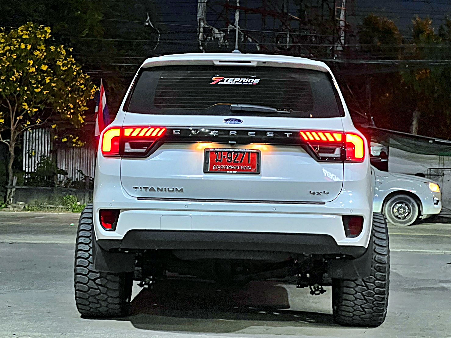 FORD EVEREST NEXTGEN ล้อแท้ HOSTILE H120 ขอบ22 ที่ STEP9