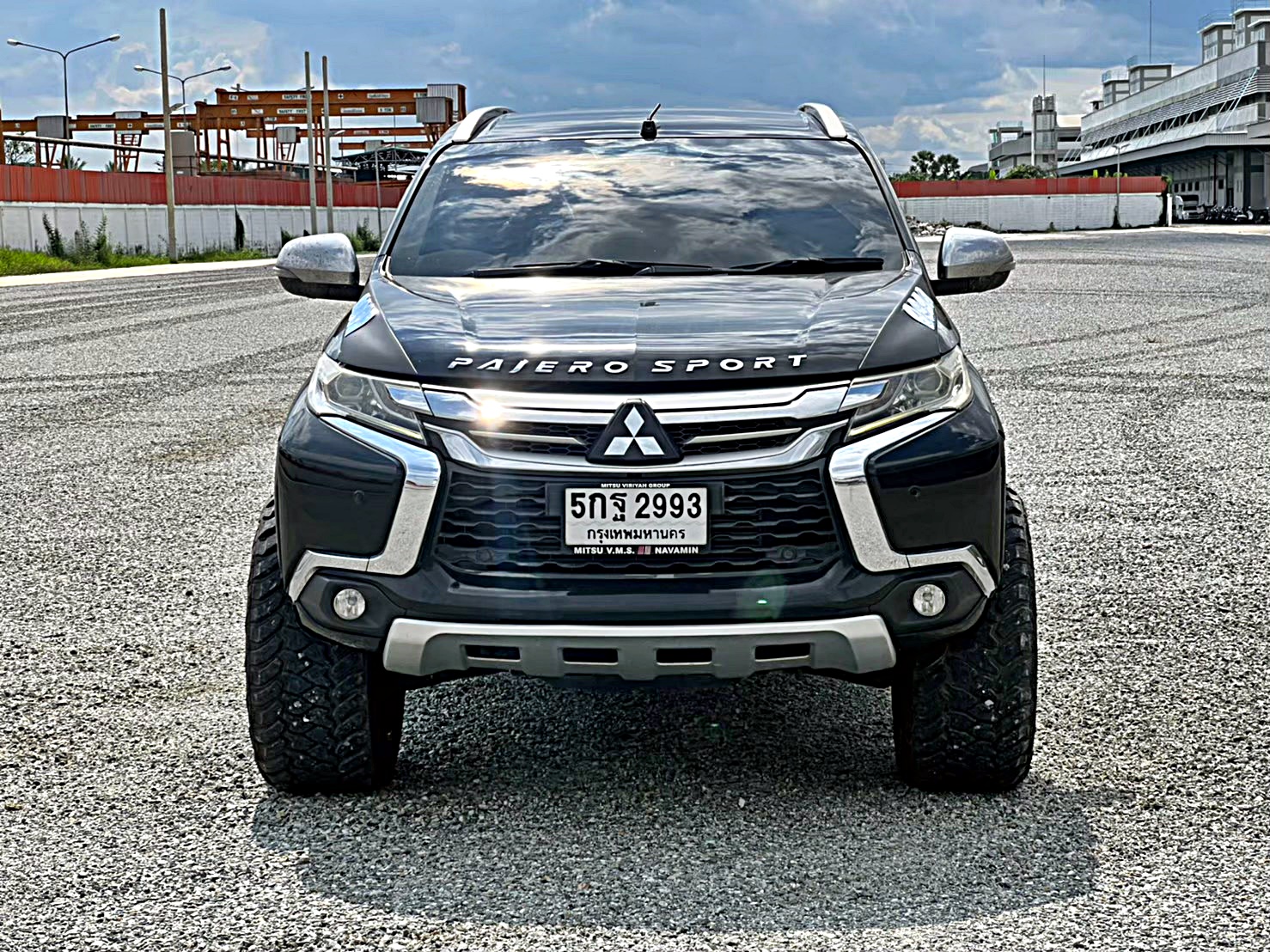 PAJERO_ทรงเมกา ที่ STEP9