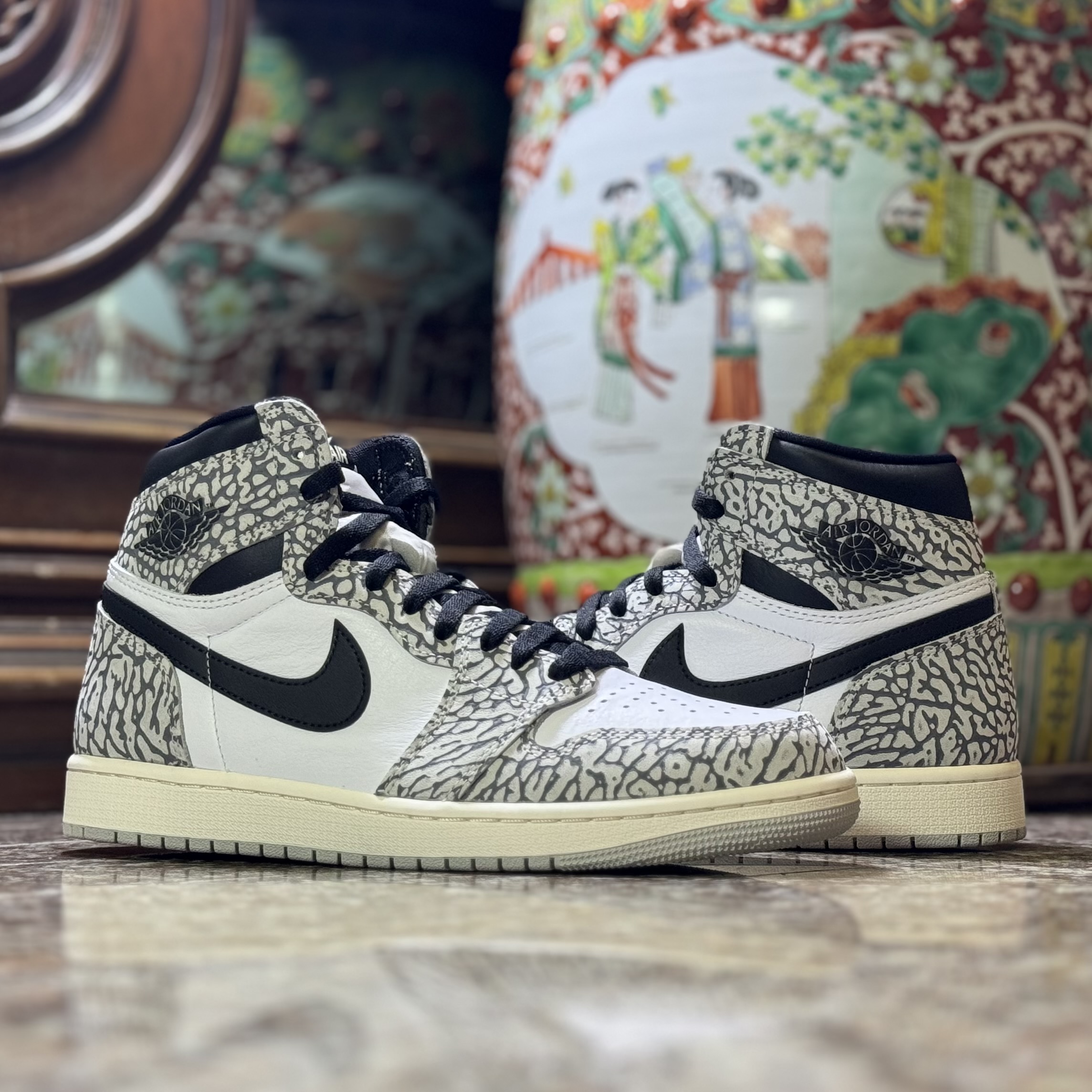 รองเท้า Nike Air Jordan 1 ‘White/Cement’ (M9US)