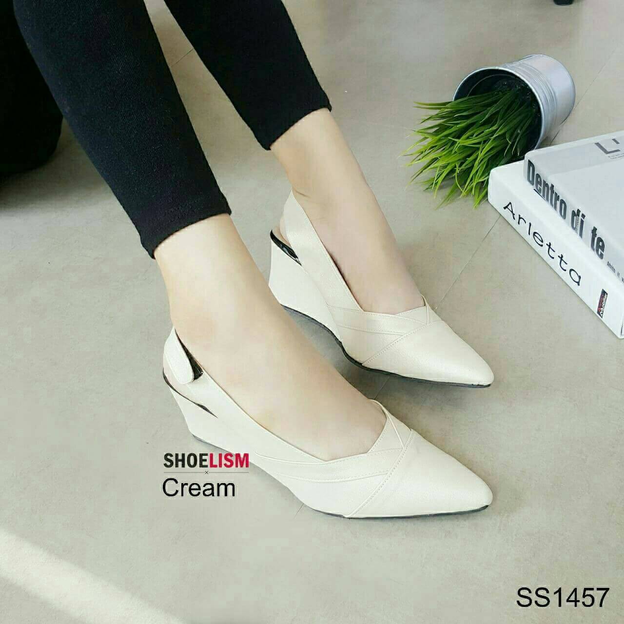 คัชชูเปิดส้น