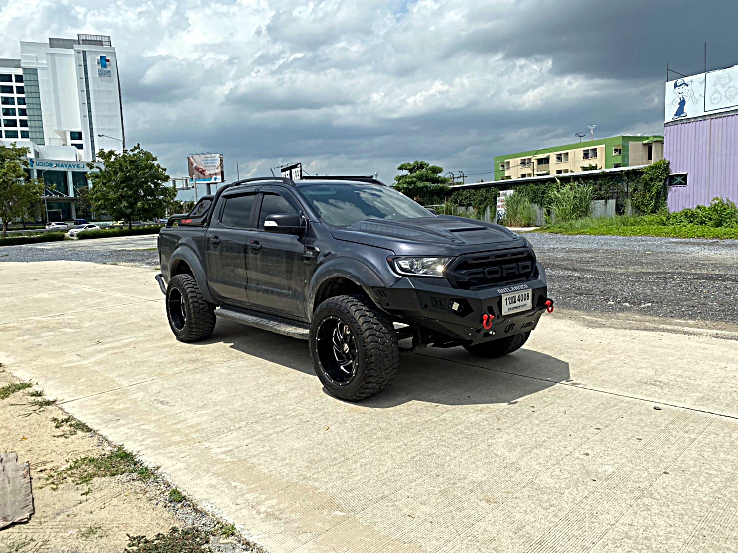 FORD จัดชุดใหม่ ทรงเมกาที่ STEP9