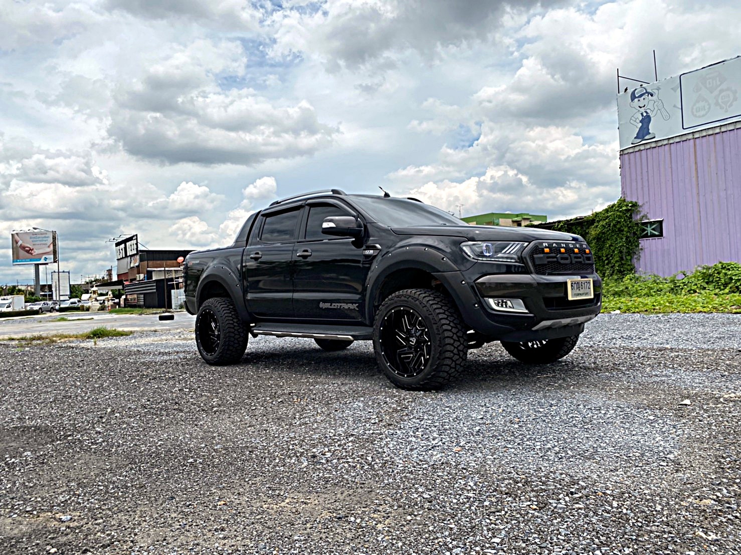 FORD WILDTRAK จัดทรงเมกาที่ STEP9