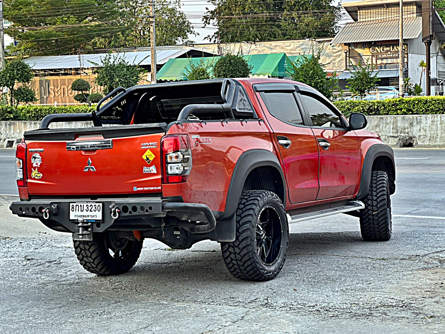 TRITON ทรงเมกา