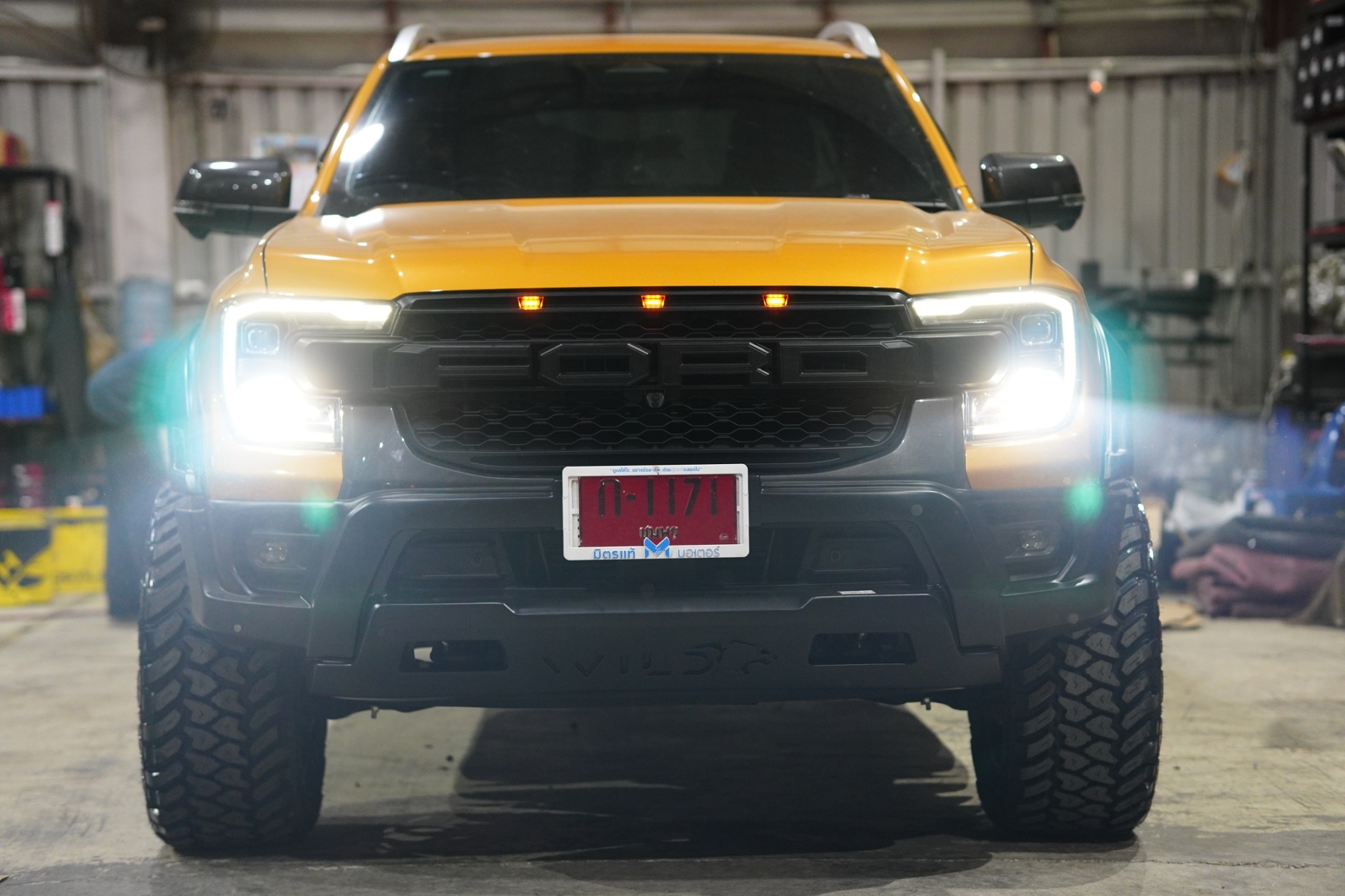 FORD RANGER NEXTGEN จองคิวมาจาก ชุมพร แต่งทรงเมกาที่ STEP9