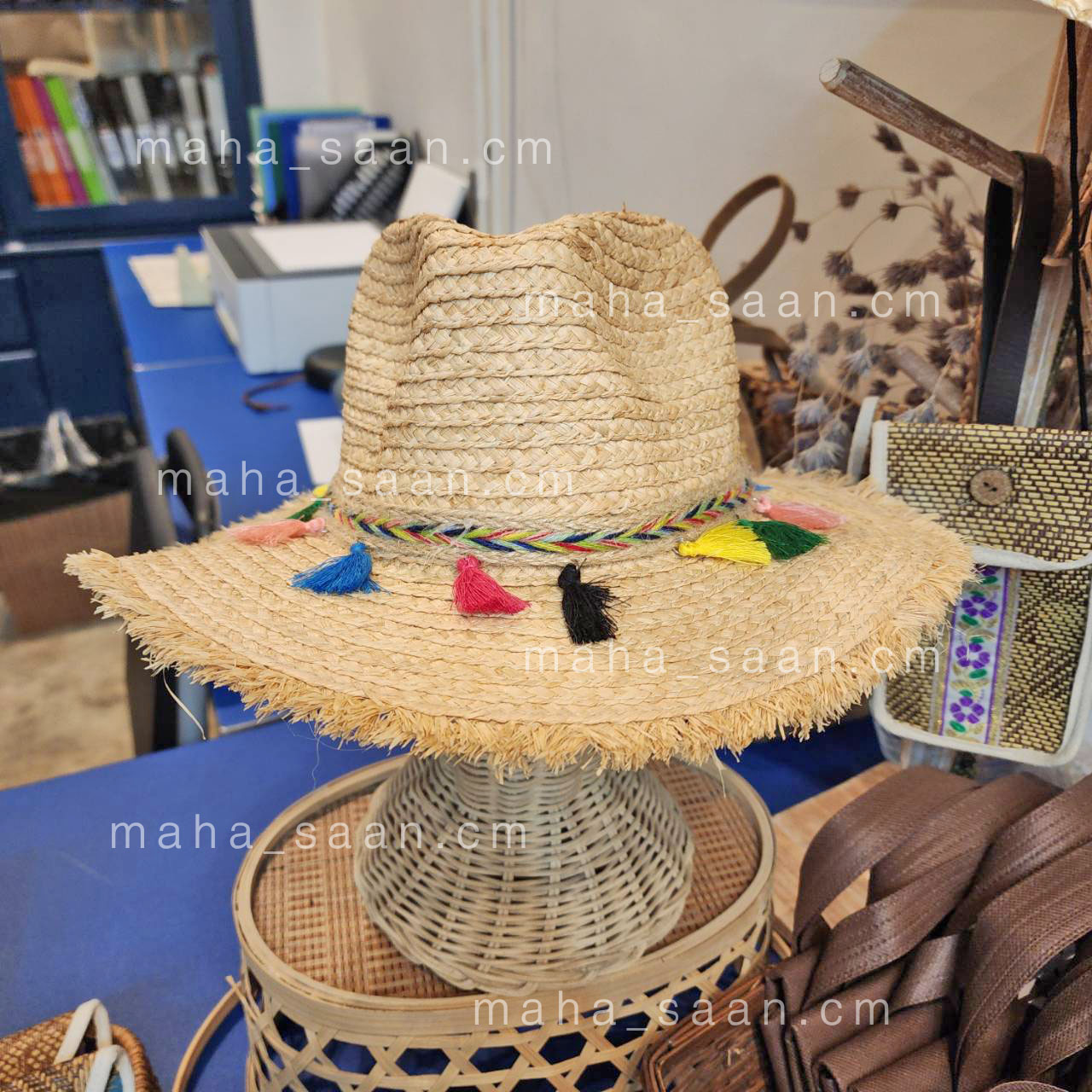 หมวกสาน พู่สีสันผูกโบว์ (รหัสHAT5214-2)