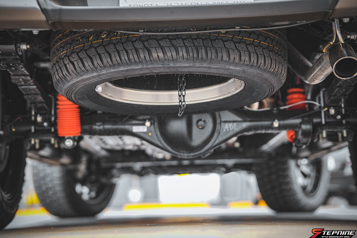 TOYOTA REVO ทรงเมกา