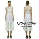 เดรสแขนกุดสีขาว