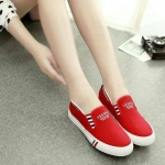 รองเท้าผ้าใบแฟชั่นแฟลตฟอร์ม
