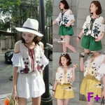 เซทเสื้อสไตล์โบฮีเมียนกับกางเกงขาสั้น