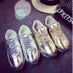 รองเท้าใบผ้าลำลอง