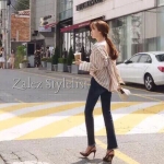 เสื้อคอวี ทรงหน้าสั้นชายห้อย