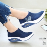 รองเท้าผ้าใบเกาหลี