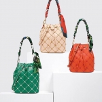 กระเป๋าสะพาย แต่งหมุด ประดับ Scarf