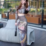 set 2ชิ้น เสื้อเเขนยาว+กระโปรงผ้ามีเลเยอร์มีความยืดๆๆนิดๆใส่ละเข้ารูปดูสวยมากๆ