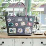 กระเป๋าอาร์ตๆ