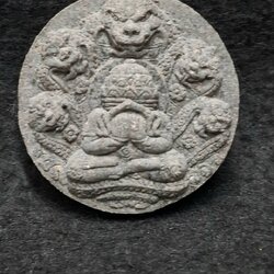 พระปิดตาพังพระกาฬ รุ่น ราชันย์ดำ เนื้อว่านดำจอมราชันย์