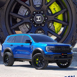 FORD EVEREST NEXT-GEN ชุดเบรคแท้ 20z สีเขียวเลม่อน