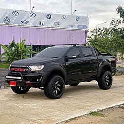 FORD FX4MAX จากพัทยา จัดทรงเมก่าที่ STEP9