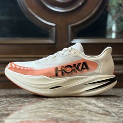 รองเท้าวิ่ง HOKA Cielo X1 2.0 #มือ2 (M11.5US)