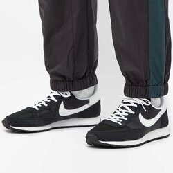 รองเท้า Nike Challenger OG ‘BLACK’ (M10US)