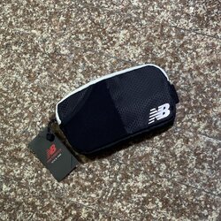 กระเป๋าวิ่ง New Balance Performance WaistPack ‘BLACK’