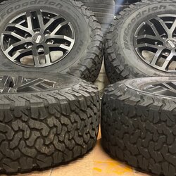 ล้อป้ายแดง FORD RAPTOR