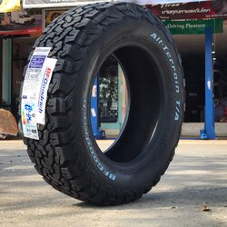 BF GOODRICH KO2 215/70-16 ถูกสุดที่ STEP9