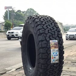 BF GOODRICH KO2 285/75-16 USA