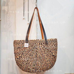 กระเป๋าผักตบชวา มีหูหิ้ว สะพายไหล่ สายหนังpu ใบใหญ่ 💟