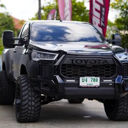 TOYOTA REVO หัวเดี่ยว ทรงเมกา