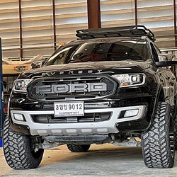 FORD EVEREST แต่งทรงเมกาที่ STEP9