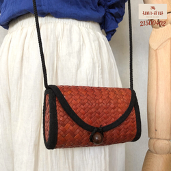 กระเป๋าเหลี่ยมนอน สะพายจิ๋ว คละสี (21500402)