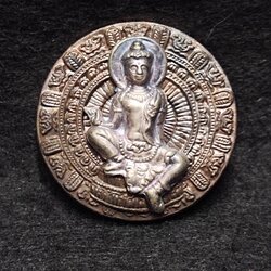 จตุคามรามเทพ รุ่นเจ้าสัวยุคแปด ขนาด 3.2 ซ.ม. เนื้อนวะ หน้ากากเงิน