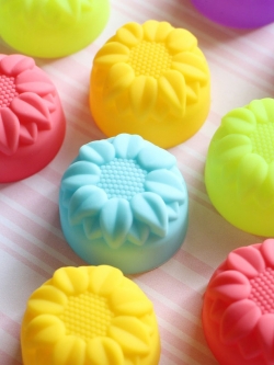 พิมพ์ขนม เบญจมาศ ขนาด 5 cm B320 / บรรจุ 12 ชิ้น