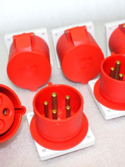 ปลั็กเพาเวอร์