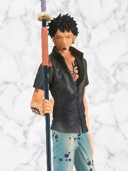 ONE PIECE SUPER MASTER STARS PIECE THE TRAFALGAR LAW THE BRUSH