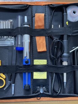 ชุดอุปกรณ์หัวแร้งบัดกรี 60W ครบเซตพร้อมกระเป๋าเก็บอุปกรณ์