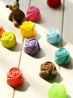 พิมพ์ขนม พิมพ์วุ้น ดอกกุหลาบ ขนาด 3 ซม. B009 / บรรจุ 12 ชิ้น