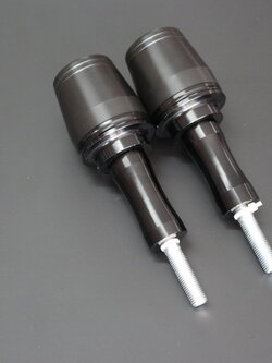 กันล้มข้าง Z900 แบร์นMothracing กันล้มผลิตจากอลูมิเนียมนำเข้า เกรด6061T651 และPOM ติดตั้งง่าย(65) สีดำ