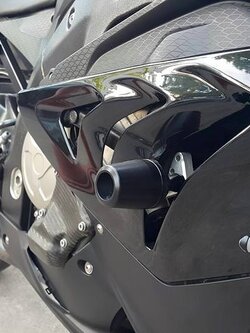 กันล้มข้าง S1000RR 2012-14 Frame Sliders แบร์น Mothracing กันล้มผลิตจากอลูมิเนียมนำเข้า เกรด6061T651 และPOM ติดตั้งง่าย(65) สีดำ