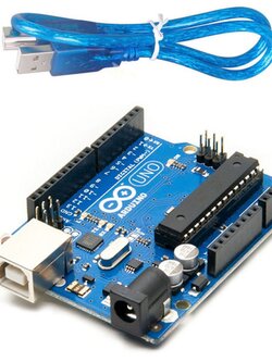 บอร์ด Arduino UNO พร้อมสายUSB