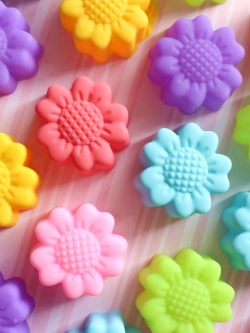 พิมพ์ขนม ดอกดาวกระจาย ขนาด 3 cm B321 / บรรจุ 12 ชิ้น