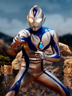 ULTRAMAN DYNA HERO S BRAVE STATUE FIGURE ULTRAMAN DYNA AOKI KISEKI NO HIKARI (VER.A)