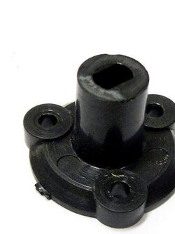 ข้อต่ออุปกรณ์เสริมที่จัดเตรียมเป็นพิเศษสำหรับใช้กับล้อยางปุ่มหนาม Tamiya