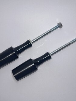 กันล้มข้าง CB1300 สินค้าตรงรุ่น ผลิตจากวัสดุคัดเกรด ติดตั้งง่ายด้วยตัวเอง สีดำ