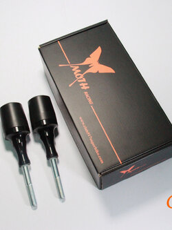 กันล้มข้าง CB300Fแบร์น Mothracingกันล้มผลิตจากอลูมิเนียมนำเข้า เกรด6061T651 และPOM ติดตั้งง่าย(65) สีดำ