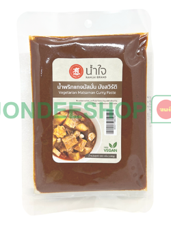 พริกแกงมัสมั่น มังฯ 100ก. น้ำใจ #8850173660141